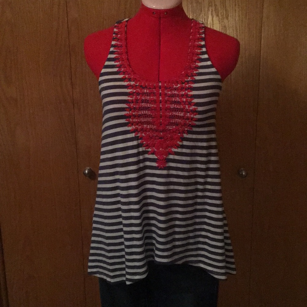 Le Sample Tank Top